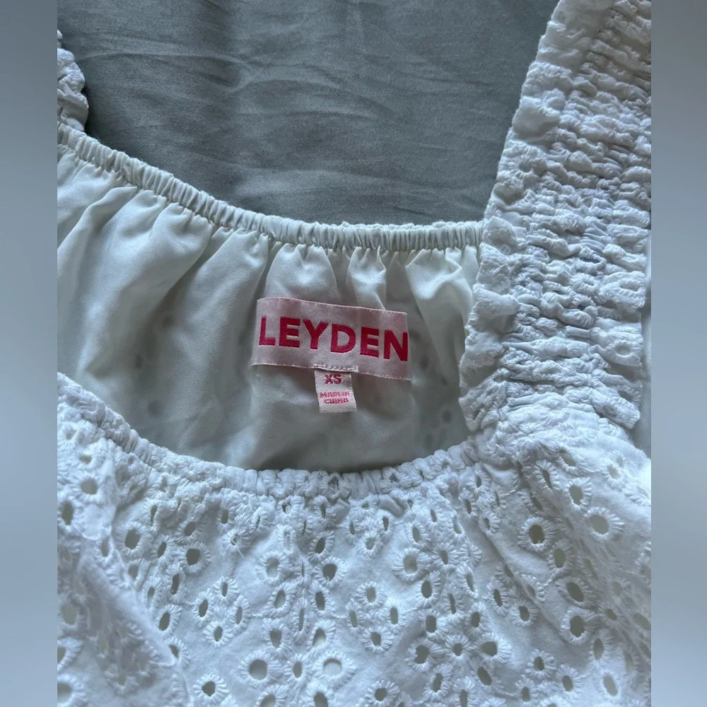Leyden Matching Set - Picture 2 of 5